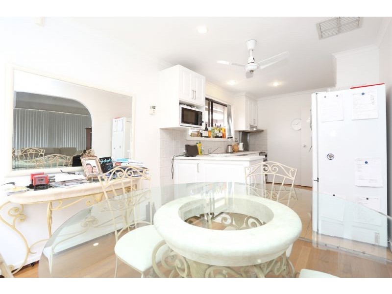 15 Camelia Street, Kings Park VIC 3021