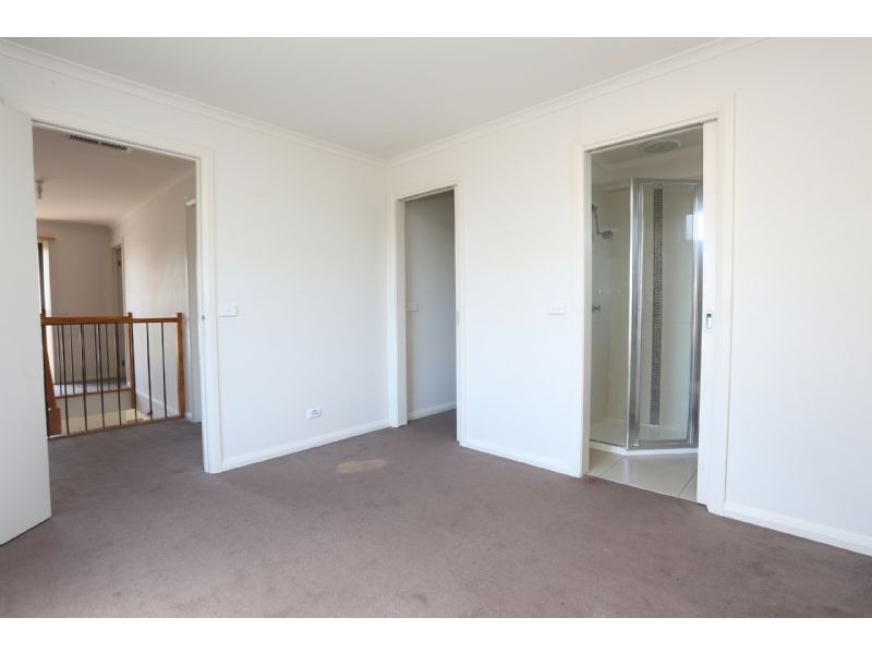 1/46 Kings Road, St Albans VIC 3021