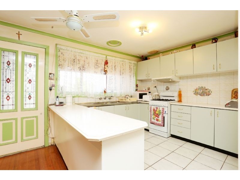 34 Charles Street, St Albans VIC 3021