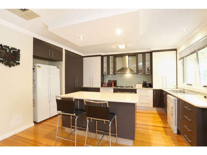 56 Royal Crescent, Hillside VIC 3037