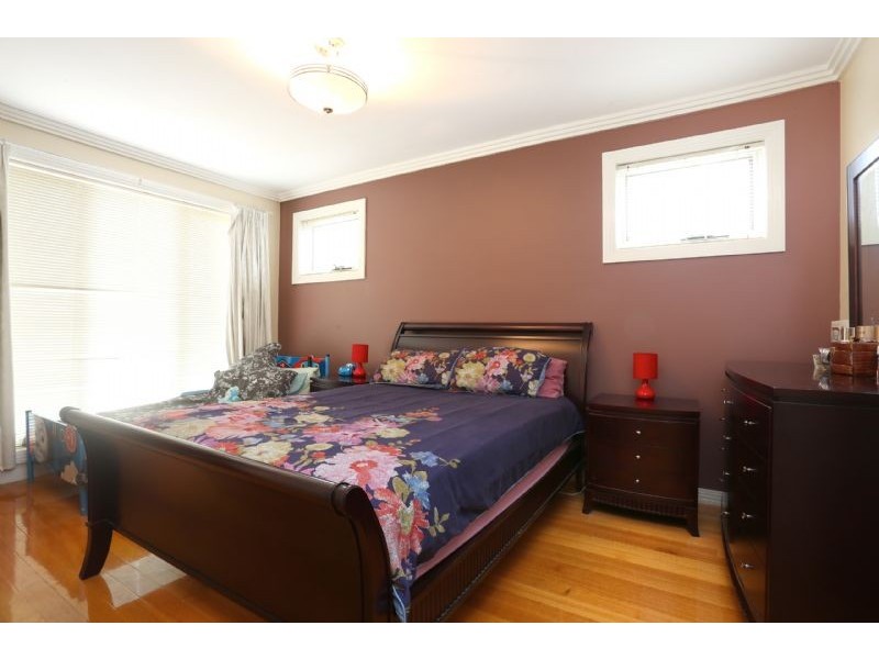 56 Royal Crescent, Hillside VIC 3037