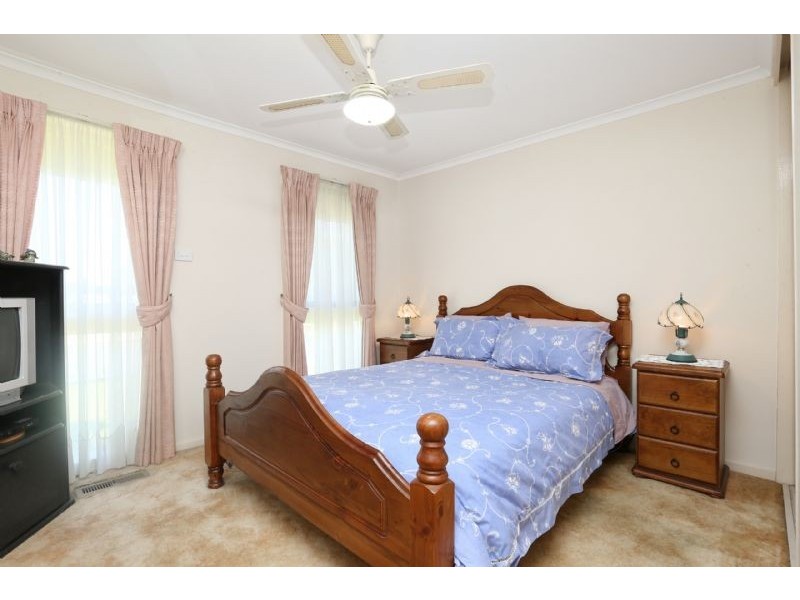 47 Branston Road, St Albans VIC 3021