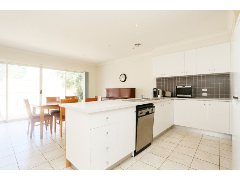 7 Wentworth Drive, Taylors Lakes VIC 3038