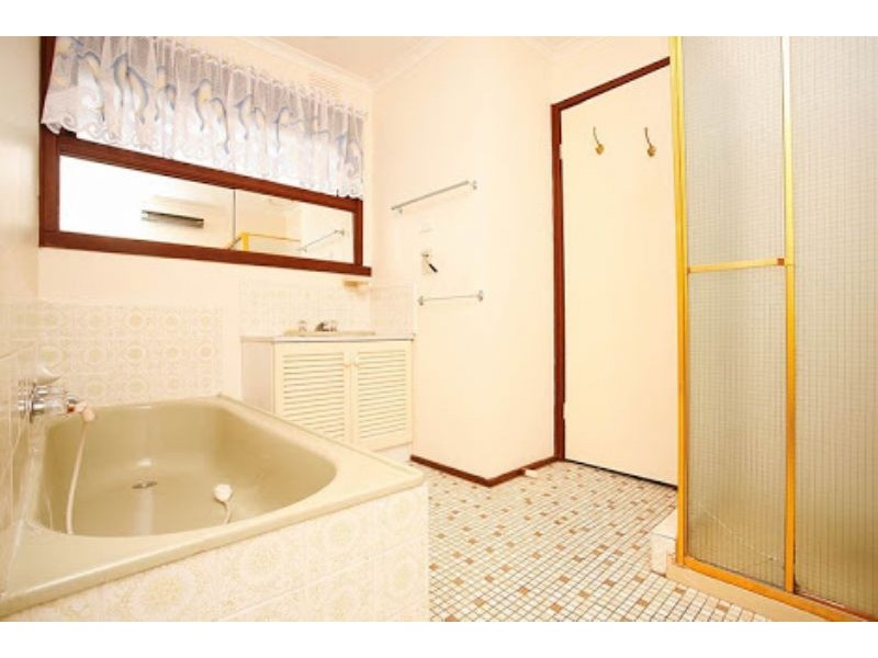 32 Pottenger Way, St Albans VIC 3021