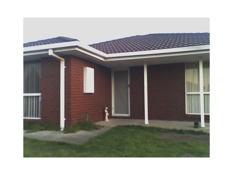 1/34 MEADOWBANK DRIVE, Sunshine North VIC 3020