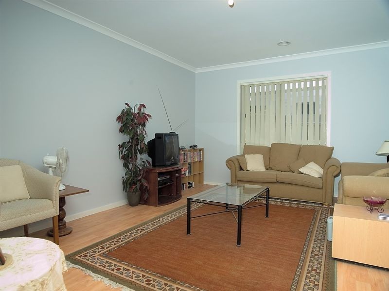 2/40 LILY STREET, Braybrook VIC 3019