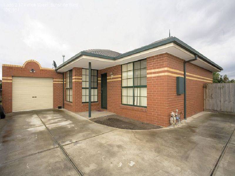 2/17 Pellew Street, Sunshine West VIC 3020