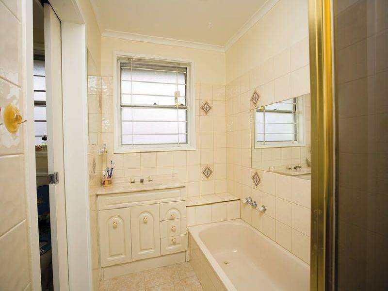 3 Warmington Road, Sunshine West VIC 3020