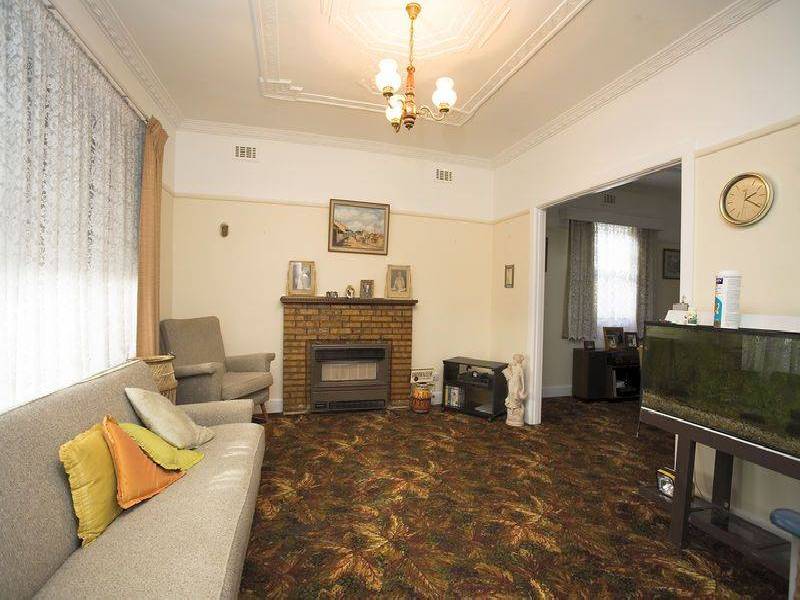 373 Ballarat Road, Sunshine VIC 3020