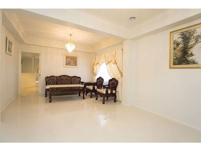 18 Sunrise Drive, Sunshine West VIC 3020