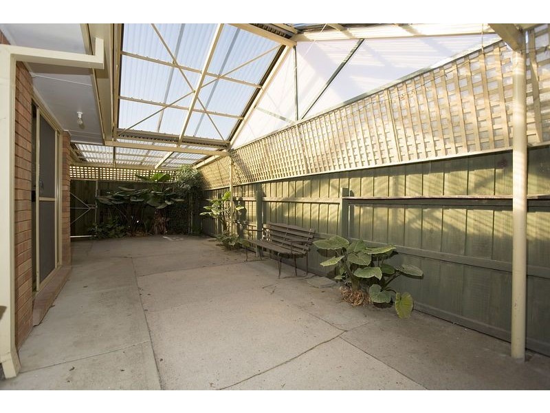 1/8 Trickey Court, Sunshine North VIC 3020