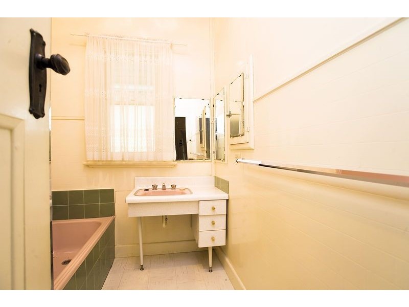 57 Adelaide Street, Sunshine VIC 3020