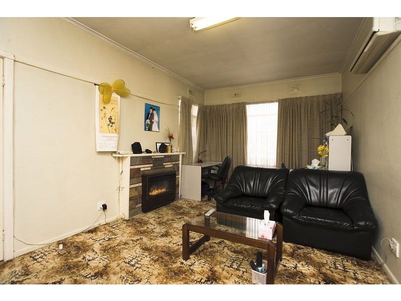 12 Arthur Street, Braybrook VIC 3019