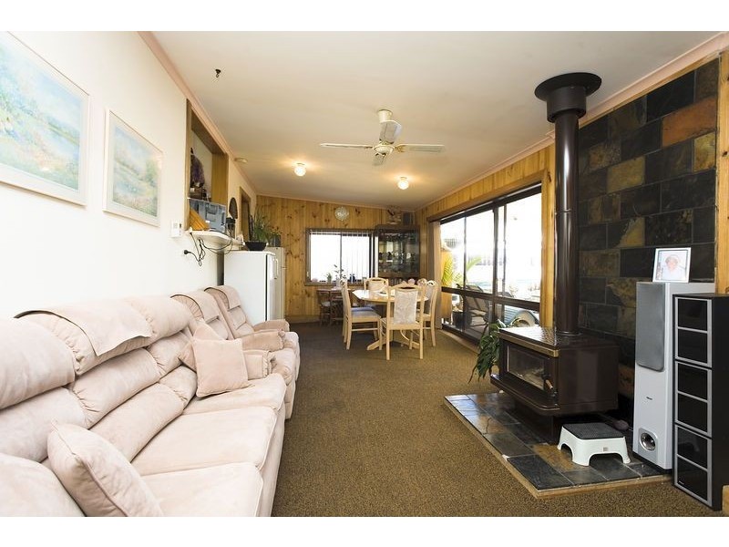 5 Melon Street, Braybrook VIC 3019