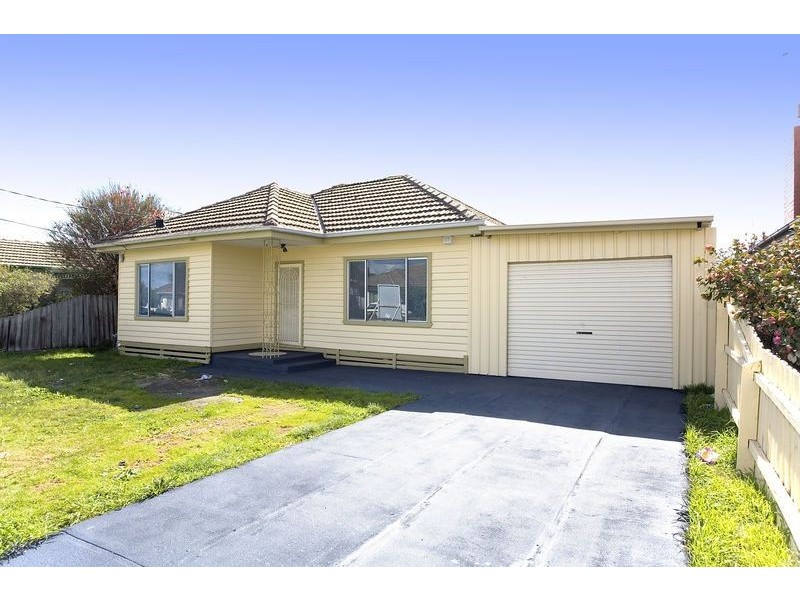 4 Hassett Street, Sunshine North VIC 3020