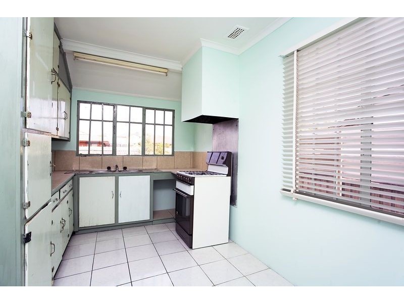 33 Lily Street, Braybrook VIC 3019