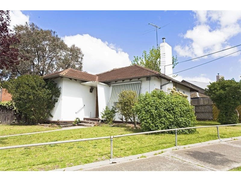 1 Alma Street, Maidstone VIC 3012