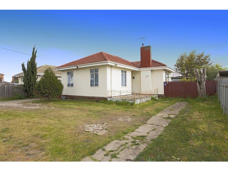 34 Churchill Avenue, Maidstone VIC 3012