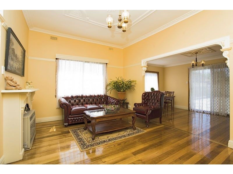 24 Thomson Street, Sunshine VIC 3020