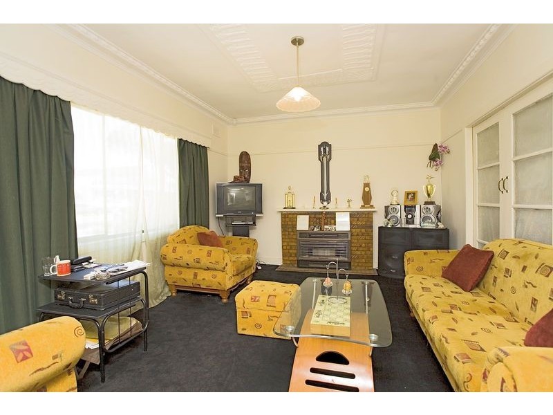 8A Northumberland Road, Sunshine North VIC 3020