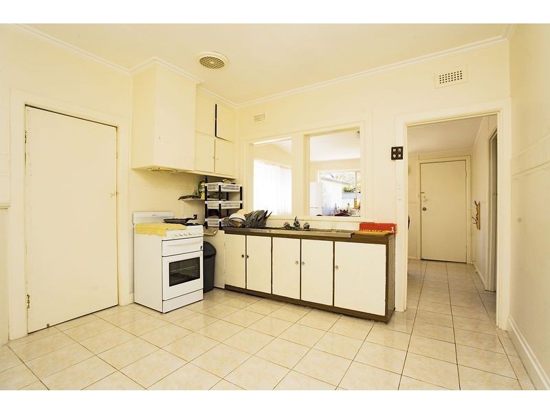 8A Northumberland Road, Sunshine North VIC 3020