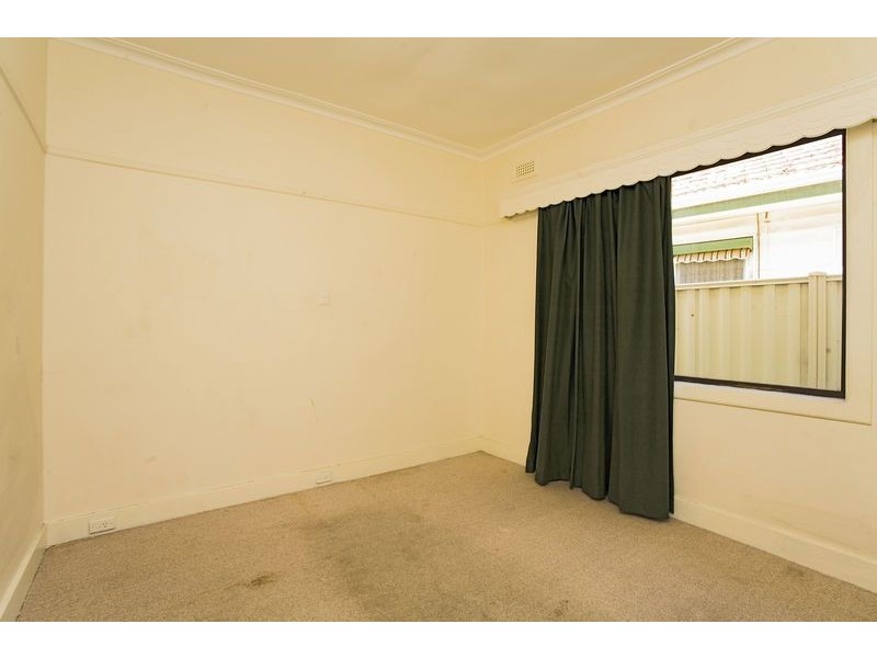 8A Northumberland Road, Sunshine North VIC 3020