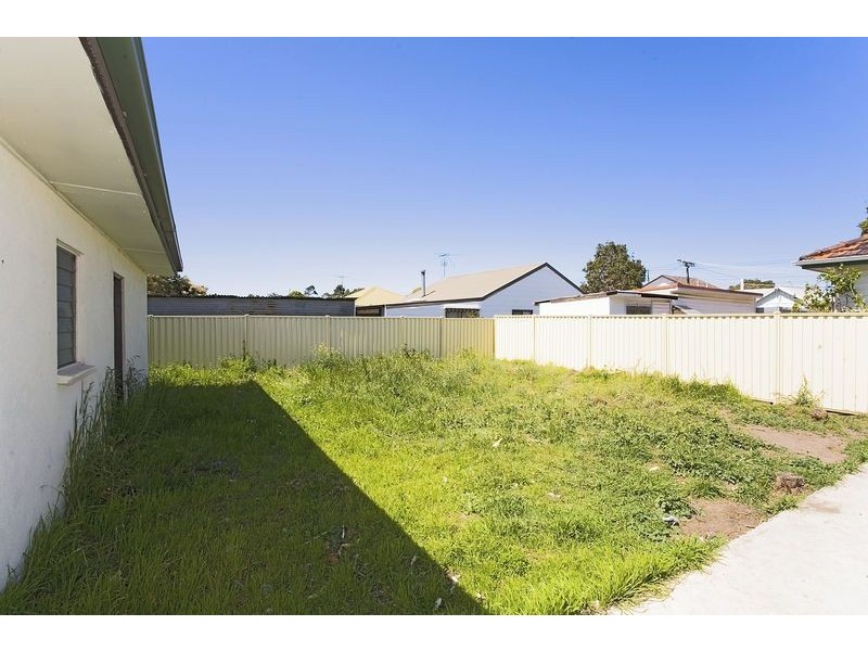 8A Northumberland Road, Sunshine North VIC 3020
