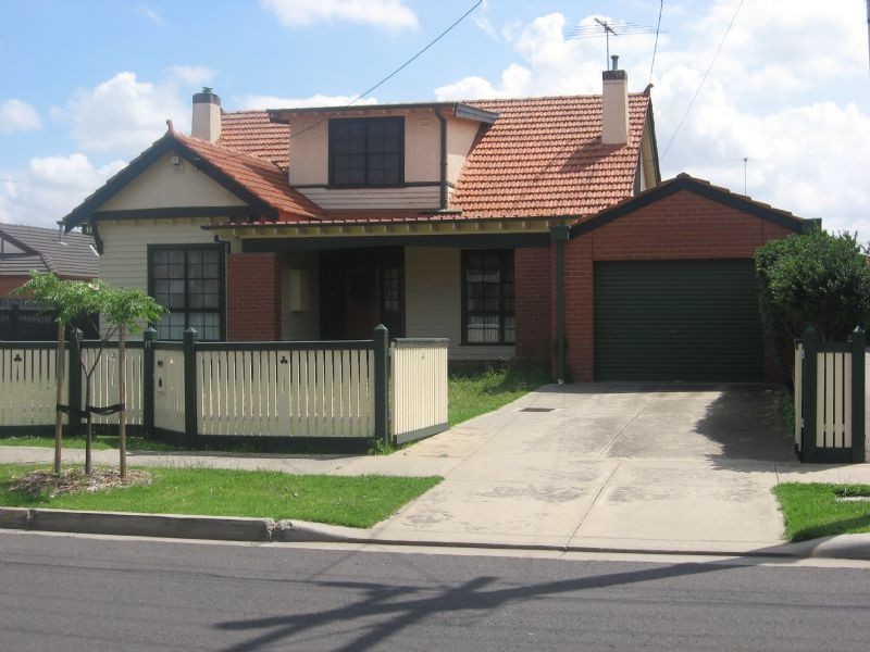 17 WATT STREET, Sunshine VIC 3020