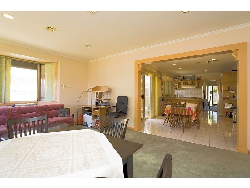 9 Veronica Place (The Avenue), Sunshine West VIC 3020