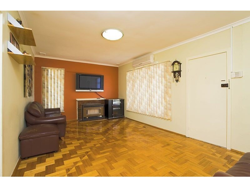 98 Hargreaves Crescent, Braybrook VIC 3019