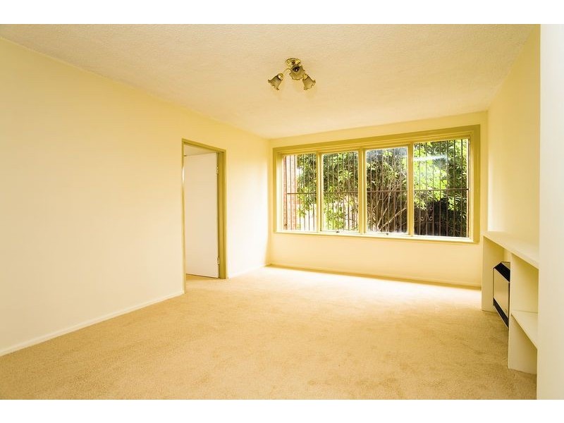 1/52A Forrest Street, Sunshine VIC 3020