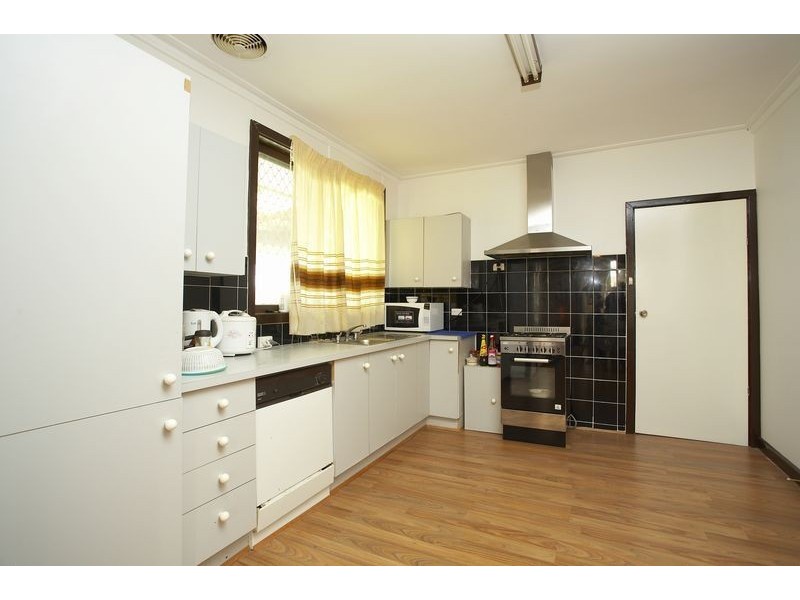 13 Lawn Crescent, Braybrook VIC 3019