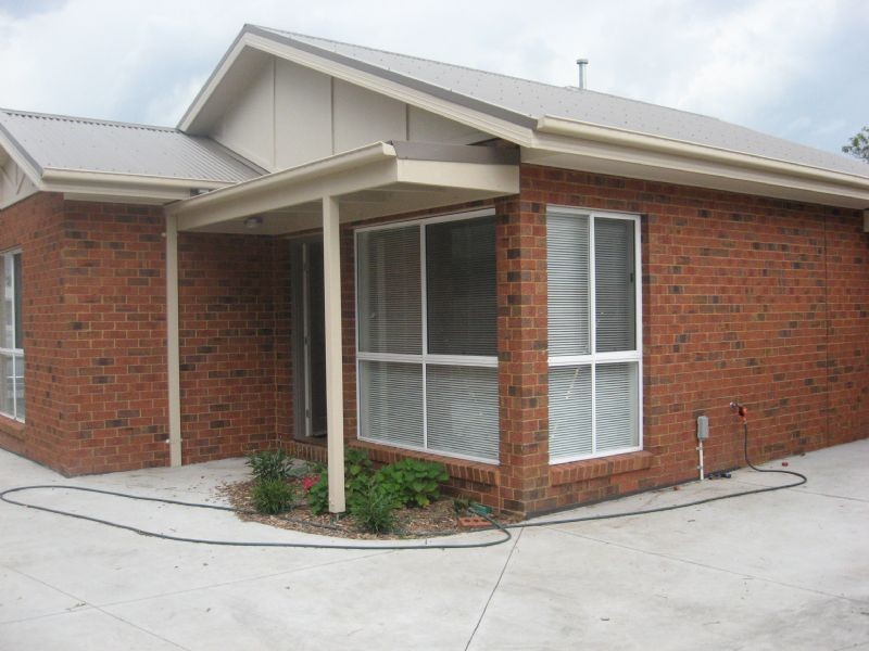 2/18 RENNISON STREET, Braybrook VIC 3019