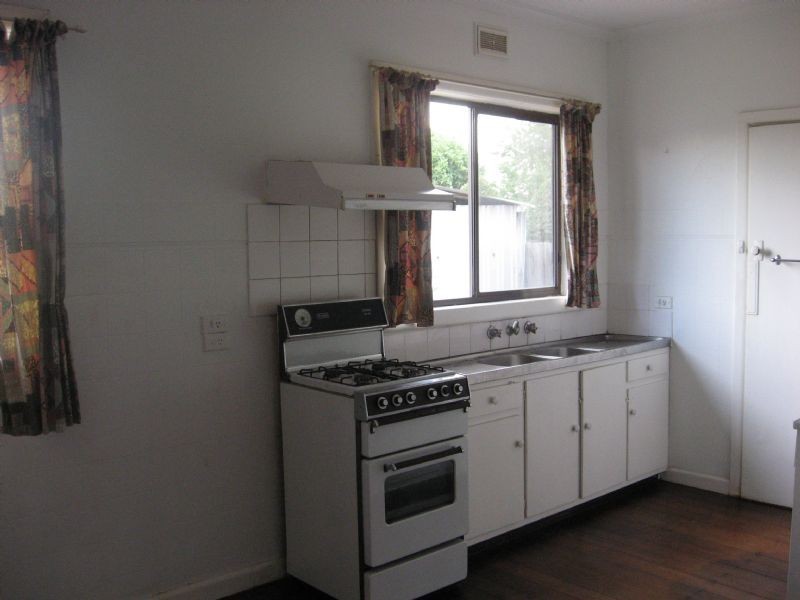 35 ARNOLD STREET, Sunshine West VIC 3020