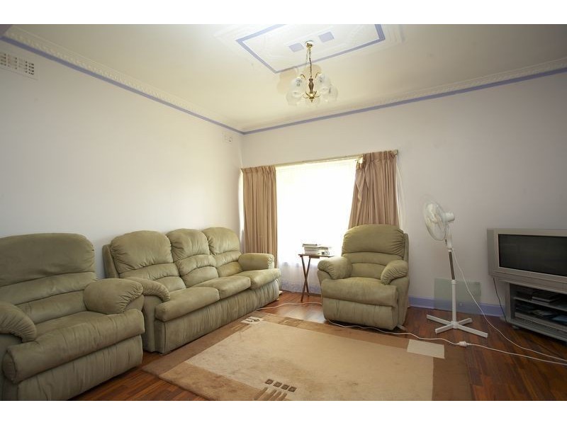 7 Oldfield Street, Sunshine West VIC 3020