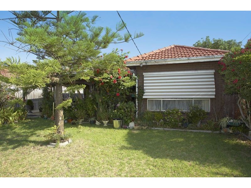 67 CARY STREET, Sunshine North VIC 3020
