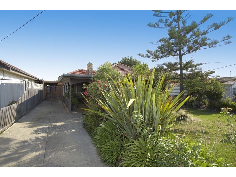 67 CARY STREET, Sunshine North VIC 3020