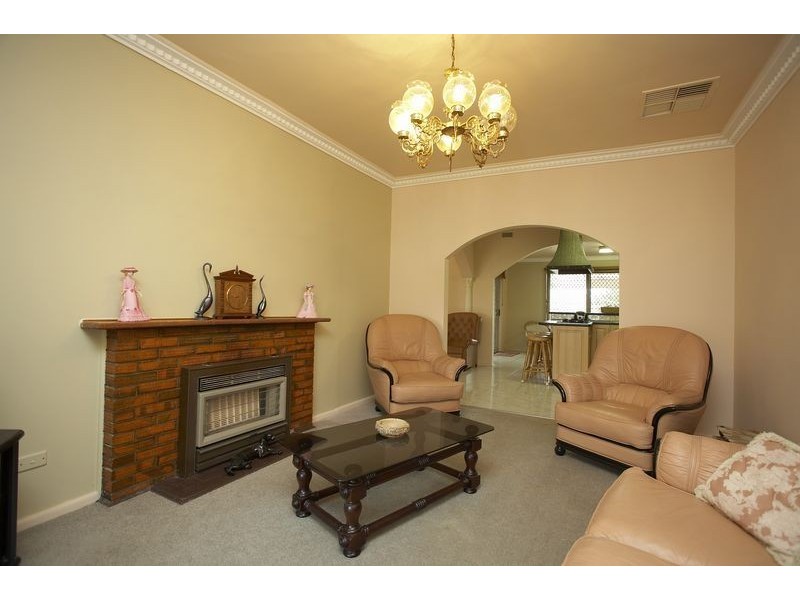 67 CARY STREET, Sunshine North VIC 3020