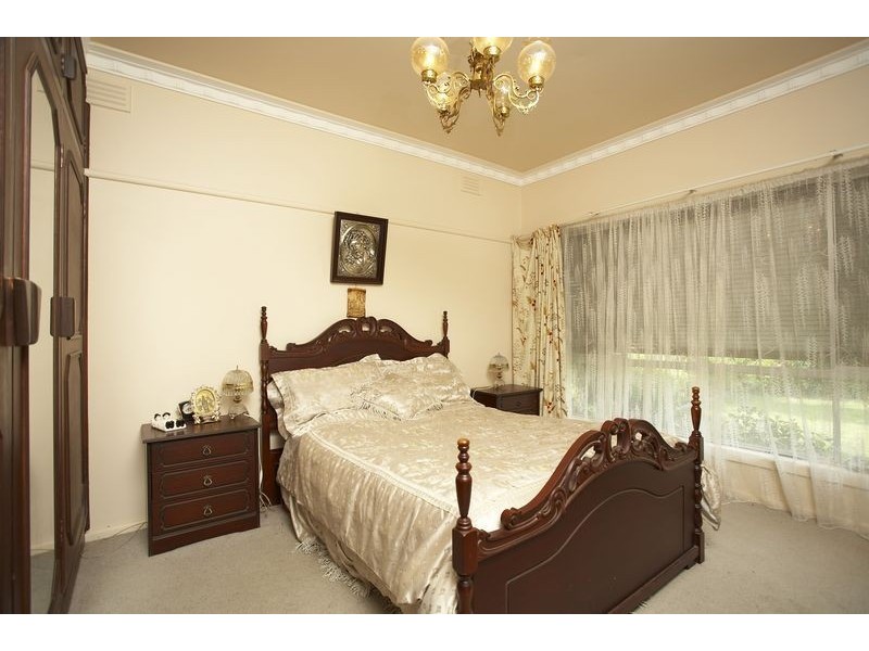 67 CARY STREET, Sunshine North VIC 3020