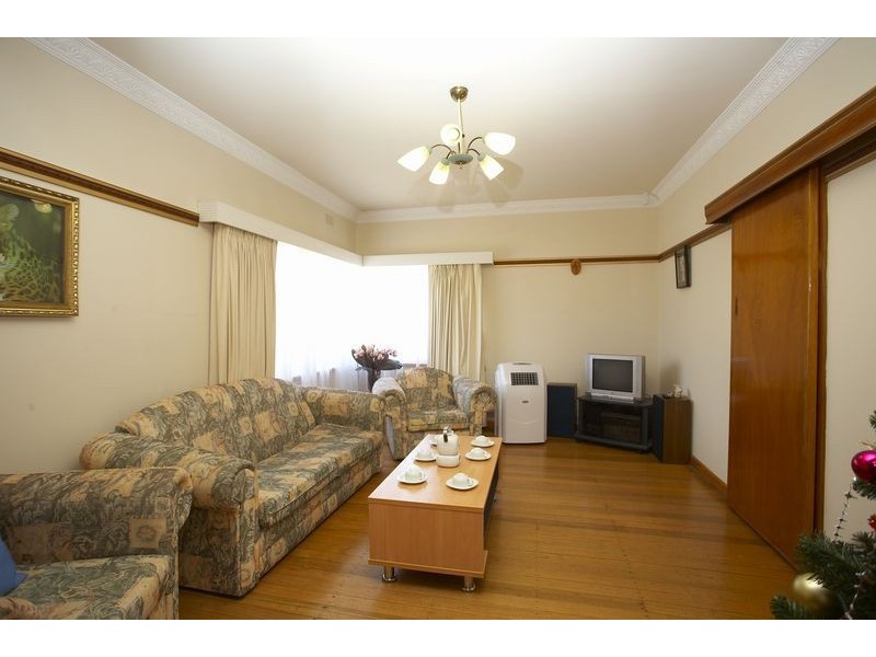 75 Phoenix Street, Sunshine North VIC 3020