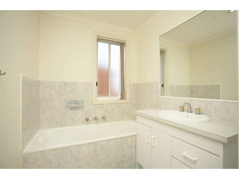 16 Gresham Way, Sunshine West VIC 3020