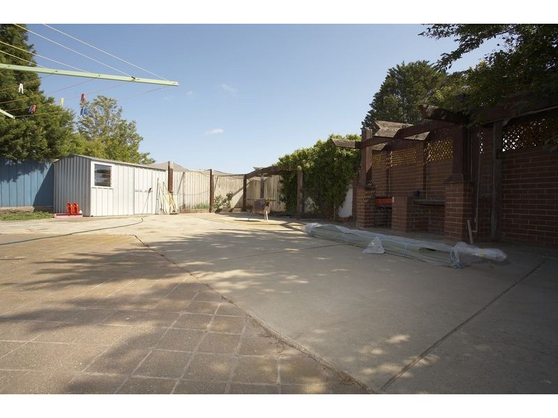 26 Valentine Crescent, Sunshine West VIC 3020