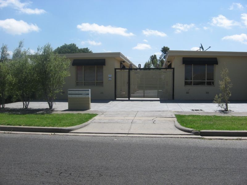 1/21 PERTH AVENUE, Albion VIC 3020