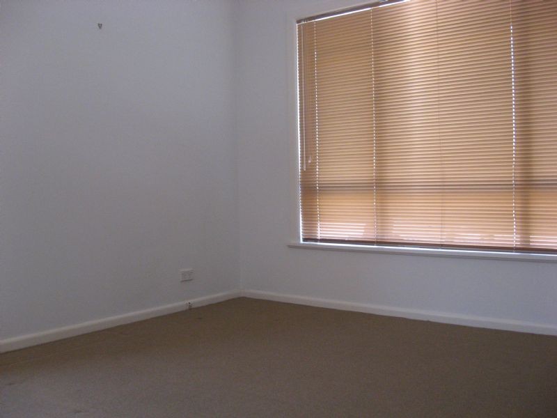 1/21 PERTH AVENUE, Albion VIC 3020