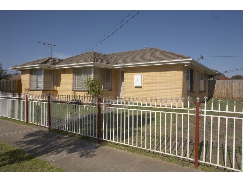 1 Lancaster Street, Sunshine North VIC 3020