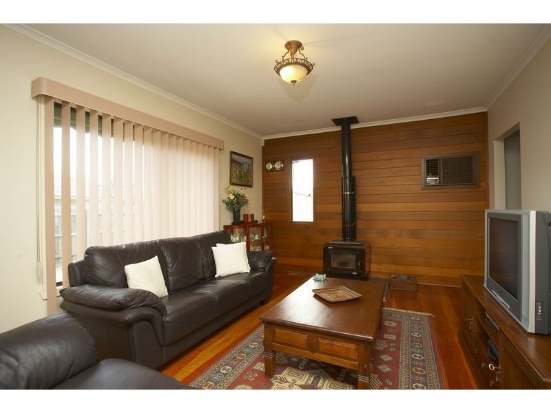 30 Hampden Street, Braybrook VIC 3019