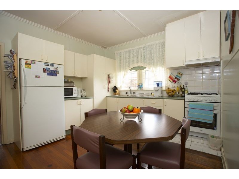 14 Ravenhall Street, Braybrook VIC 3019