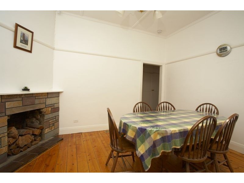 128 Derby Road, Sunshine VIC 3020