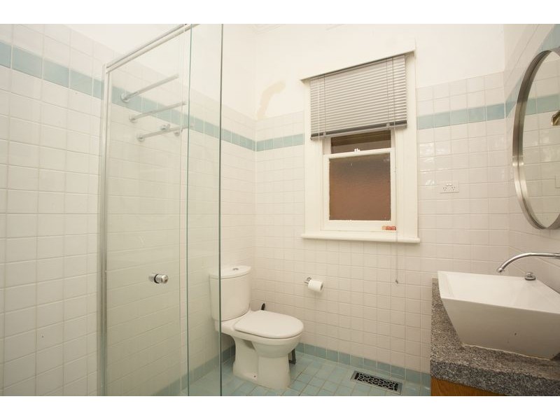 128 Derby Road, Sunshine VIC 3020