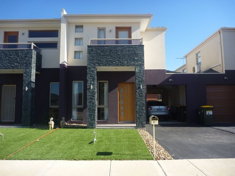 8 SUSAN STREET, Sunshine West VIC 3020